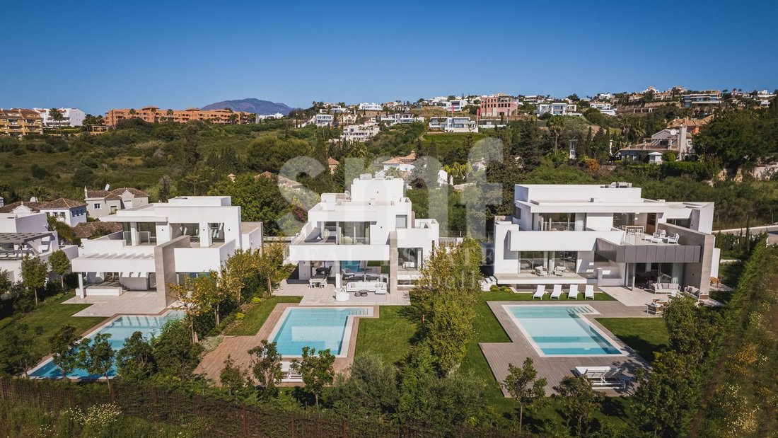 Villa in Estepona, Andalusia, Spain 1 - 17920201