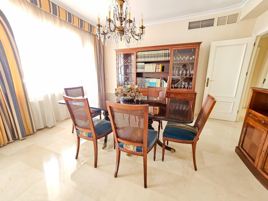 Apartment in Distrito Bellavista-La Palmera, Seville, Spain 4 - 17919751