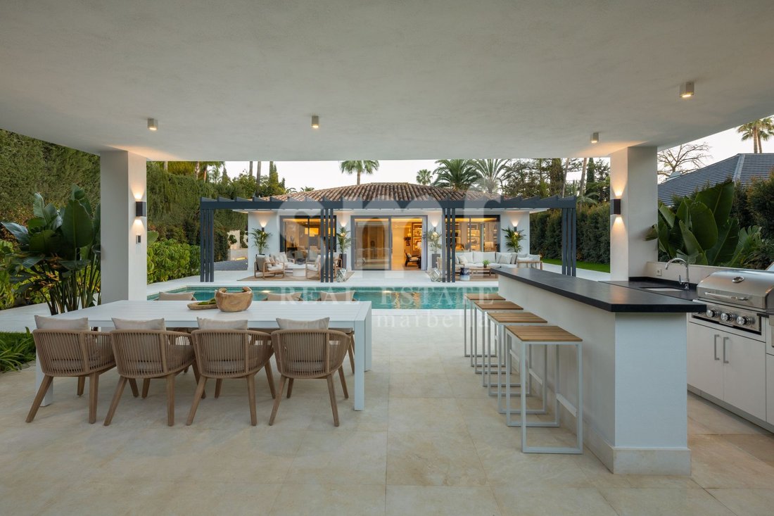 Villa in Nueva Andalucia, Marbella, Spain 2 - 17919948