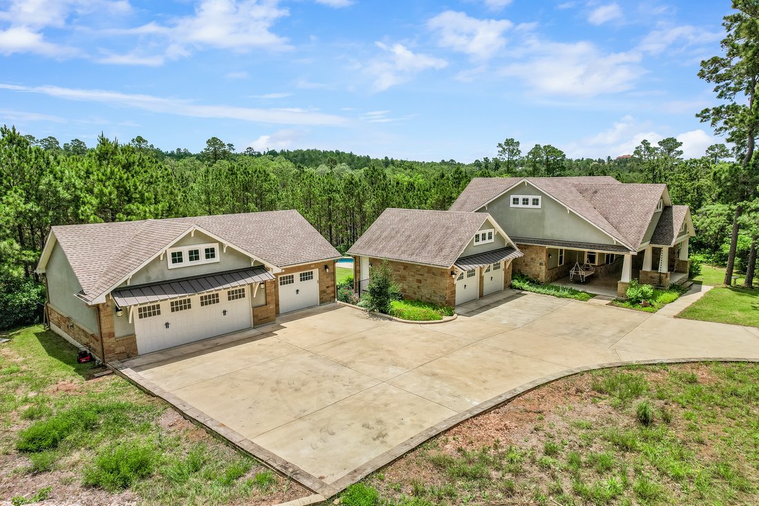 House in Bastrop, Texas, United States 3 - 17919209