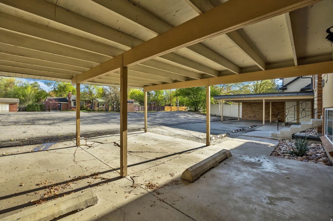 Holladay, Utah, United States 4 - 17917161