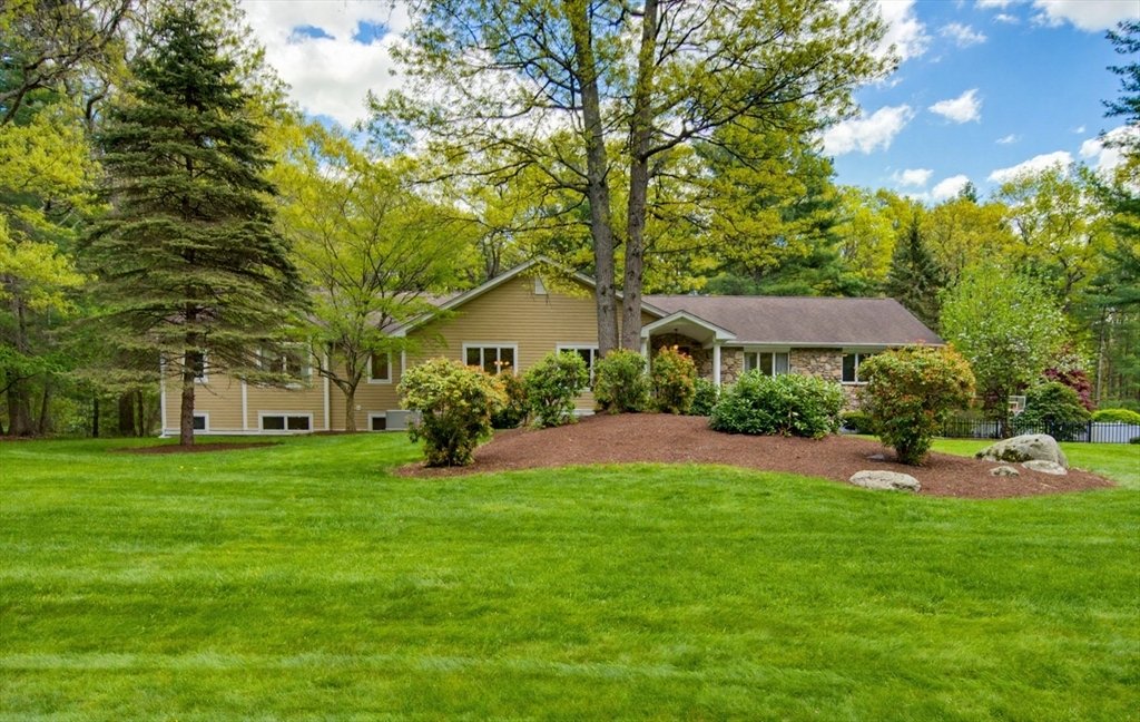 House in Foxborough, Massachusetts, United States 3 - 17918910