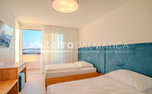 Apartment in Mjesni odbor Vostarnica, Zadar, Zadar County 1