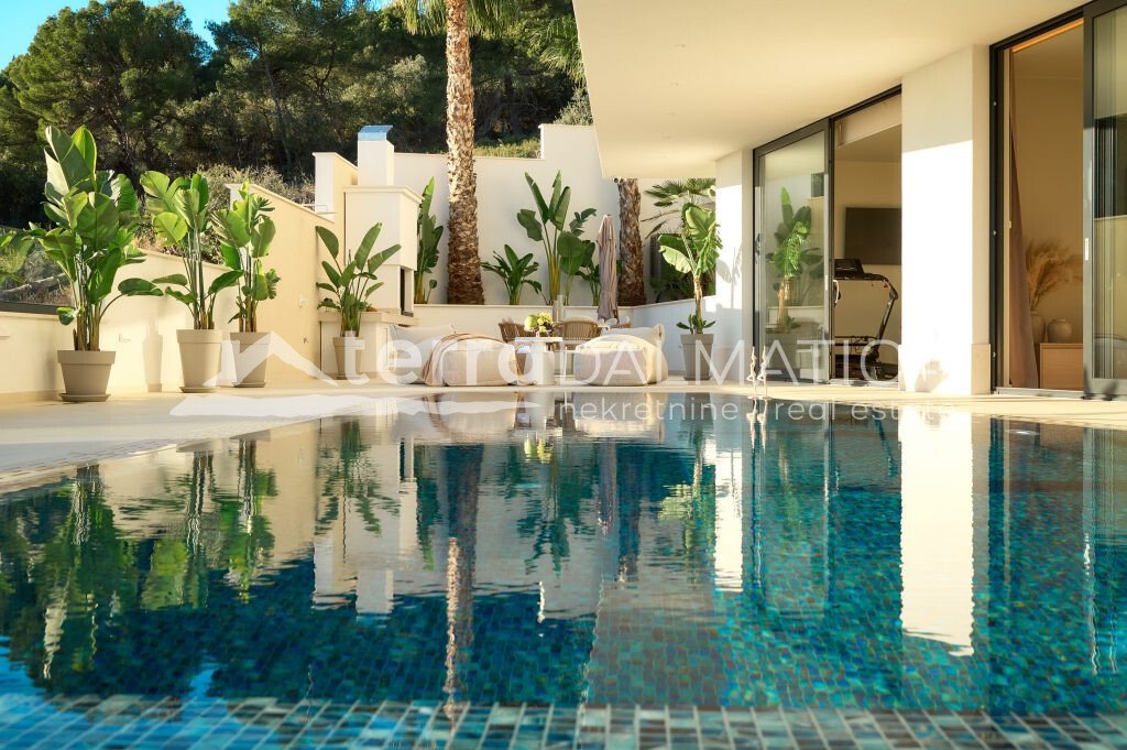 Villa in Zedno, Split-Dalmatia County, Croatia 2 - 17925160