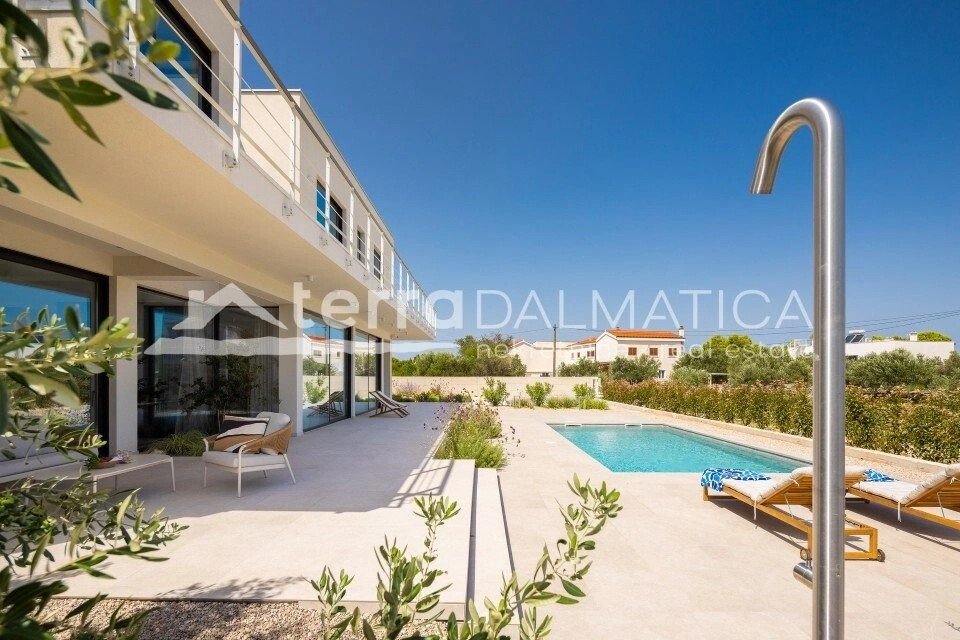 Villa in Grohote, Split-Dalmatia County, Croatia 1 - 17924988