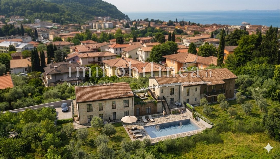 Apartment in Garda, Veneto, Italy 2 - 16555503