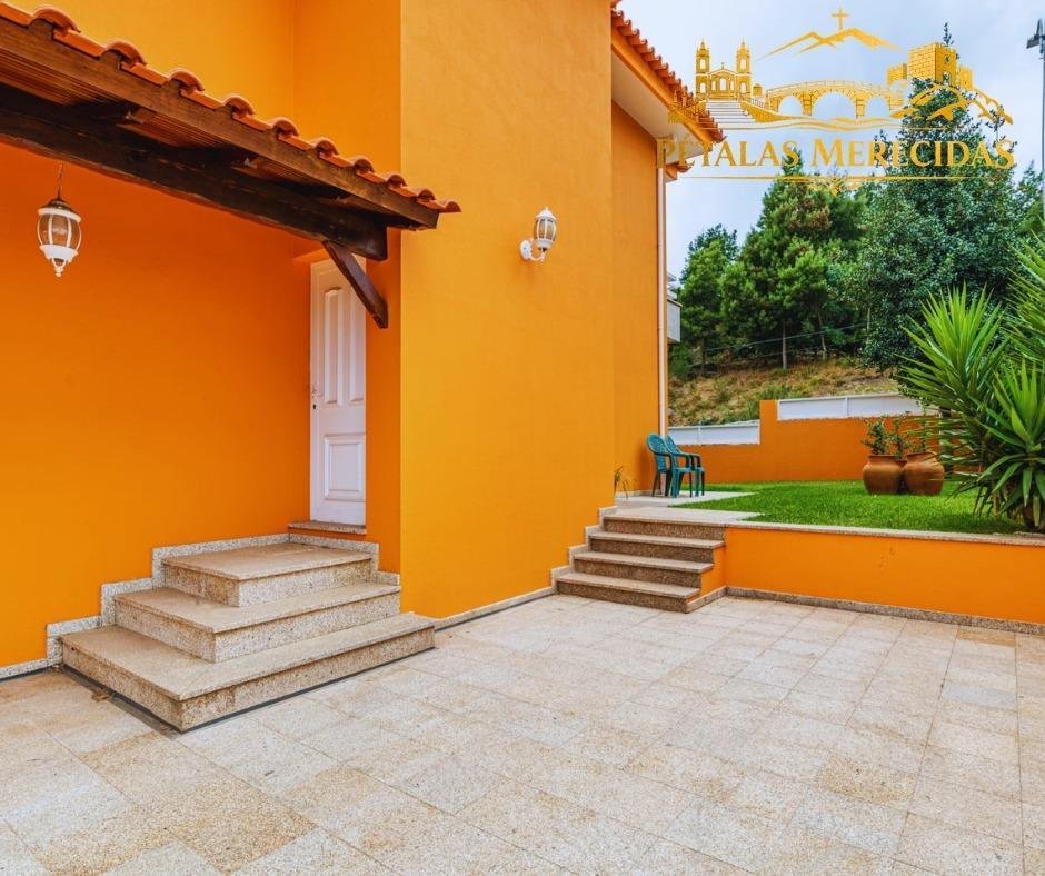 Villa in Espinho, Braga, Portugal 2 - 17926431