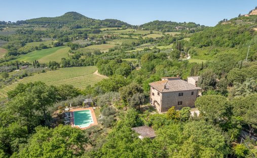 Country House in Montepulciano, Tuscany, Italy 1