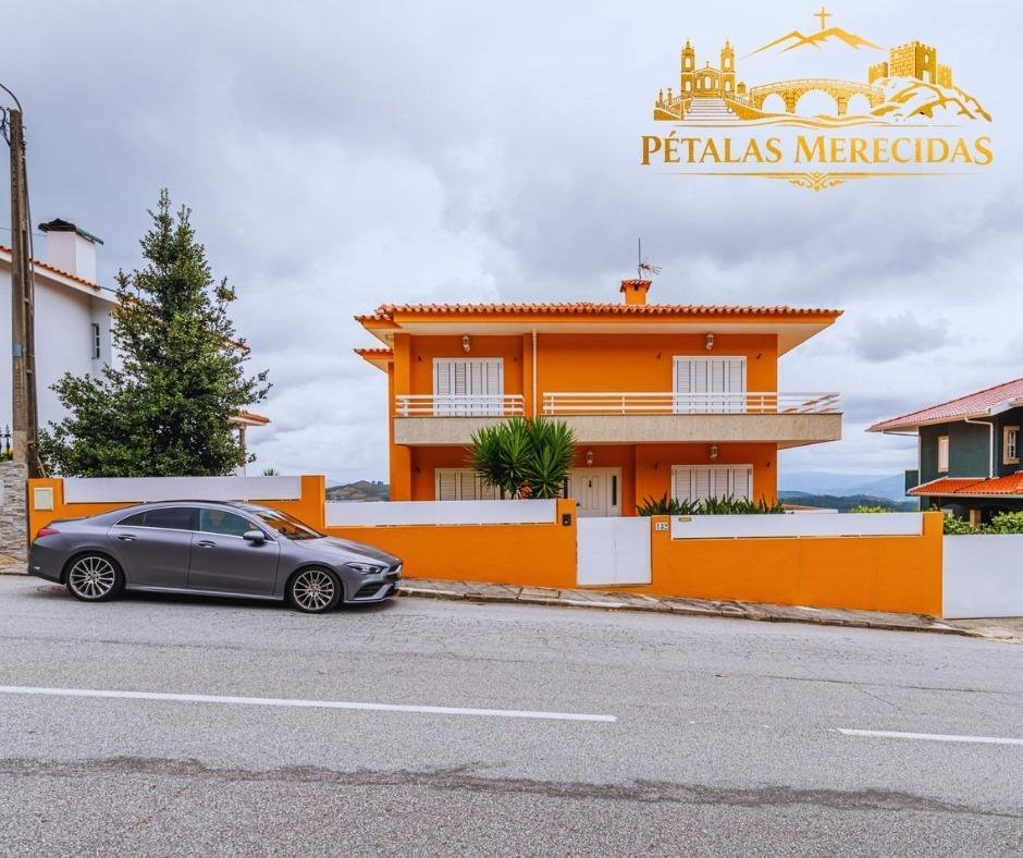 Villa in Espinho, Braga, Portugal 1 - 17926431