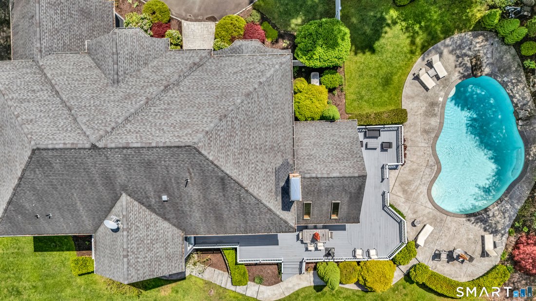 House in Newtown, Connecticut, United States 2 - 17925182