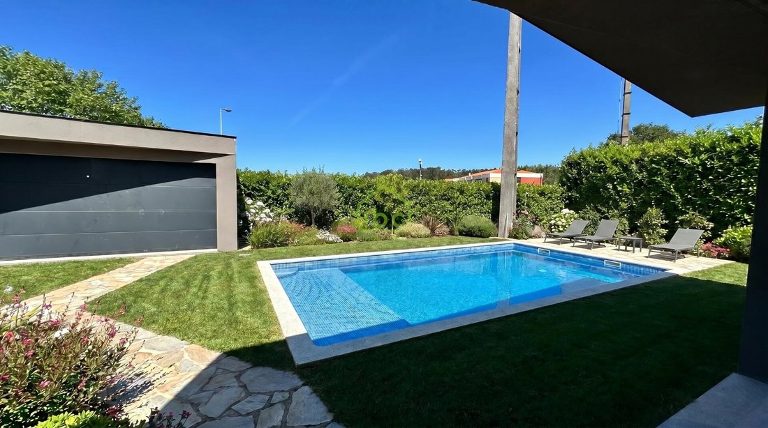 Townhouse in Povoa de Varzim, Beiriz e Argivai, Porto District, Portugal 2 - 15774627