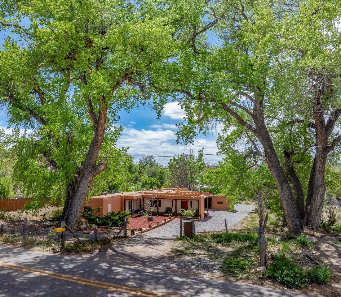 House in La Puebla, New Mexico, United States 1 - 17925038