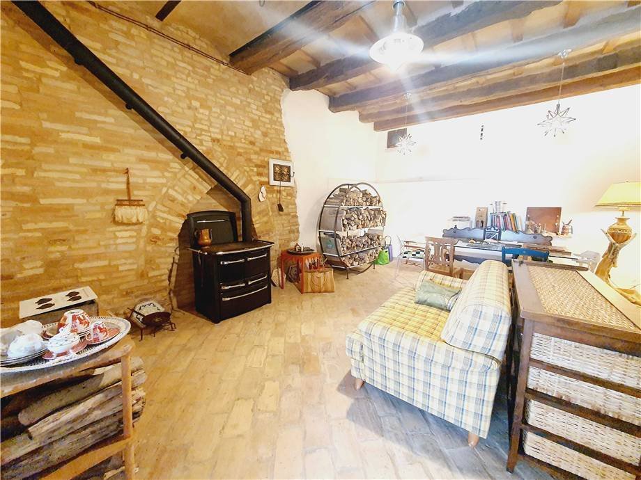 House in Montegranaro, Marche, Italy 4 - 12696519