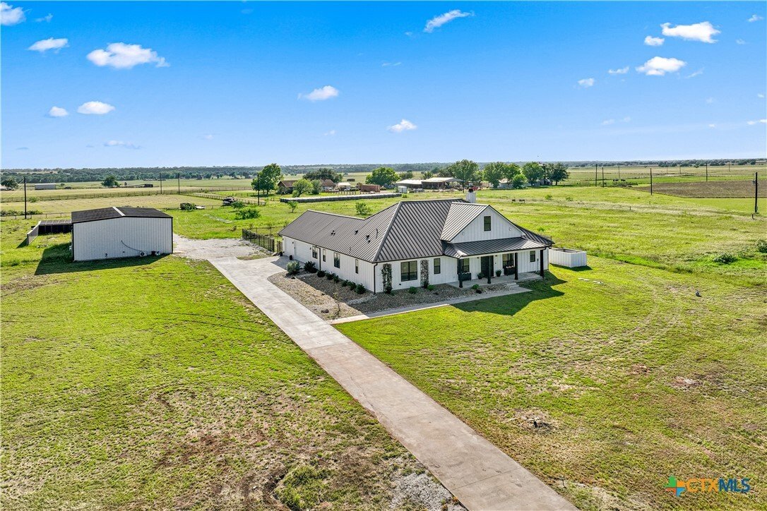 House in Crawford, Texas, United States 1 - 17925252