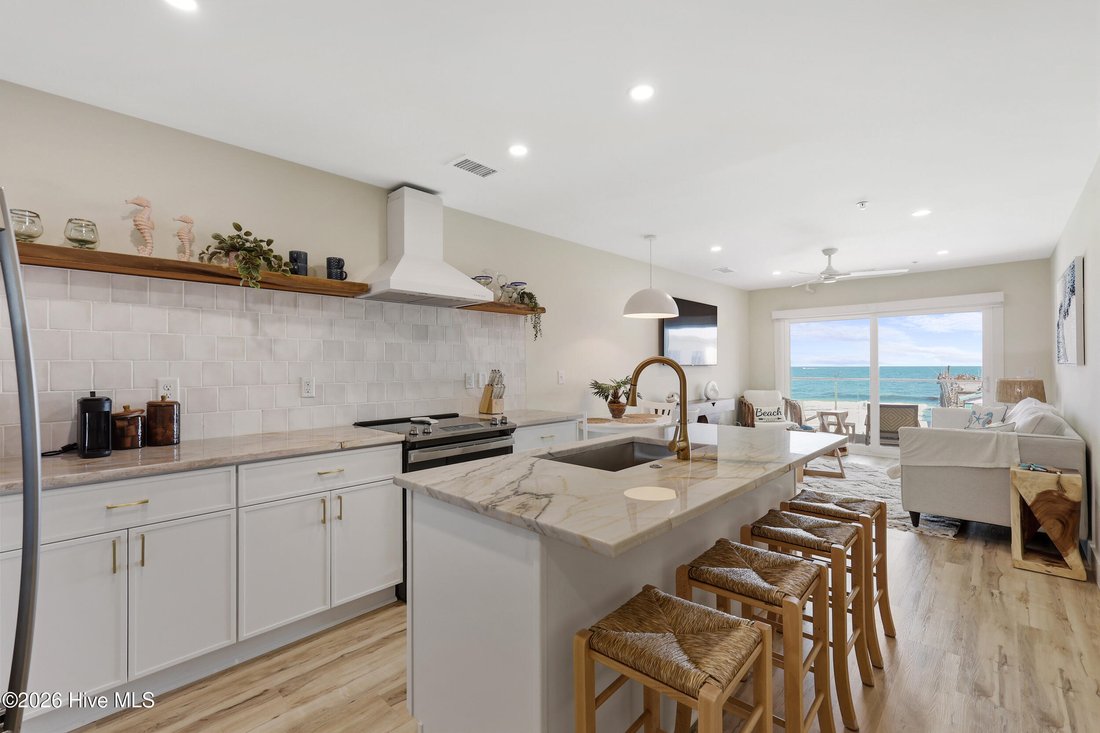Condo in Carolina Beach, North Carolina, United States 4 - 17666090