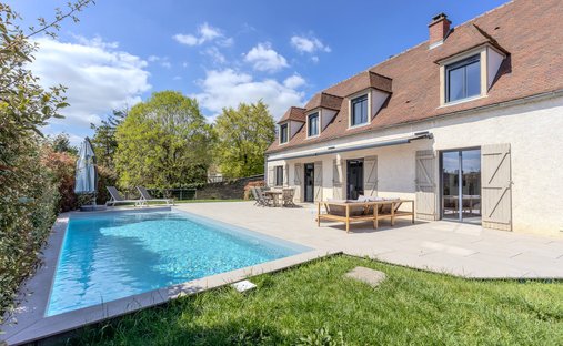 Casa a Daix, Borgogna-Franca Contea, Francia 1