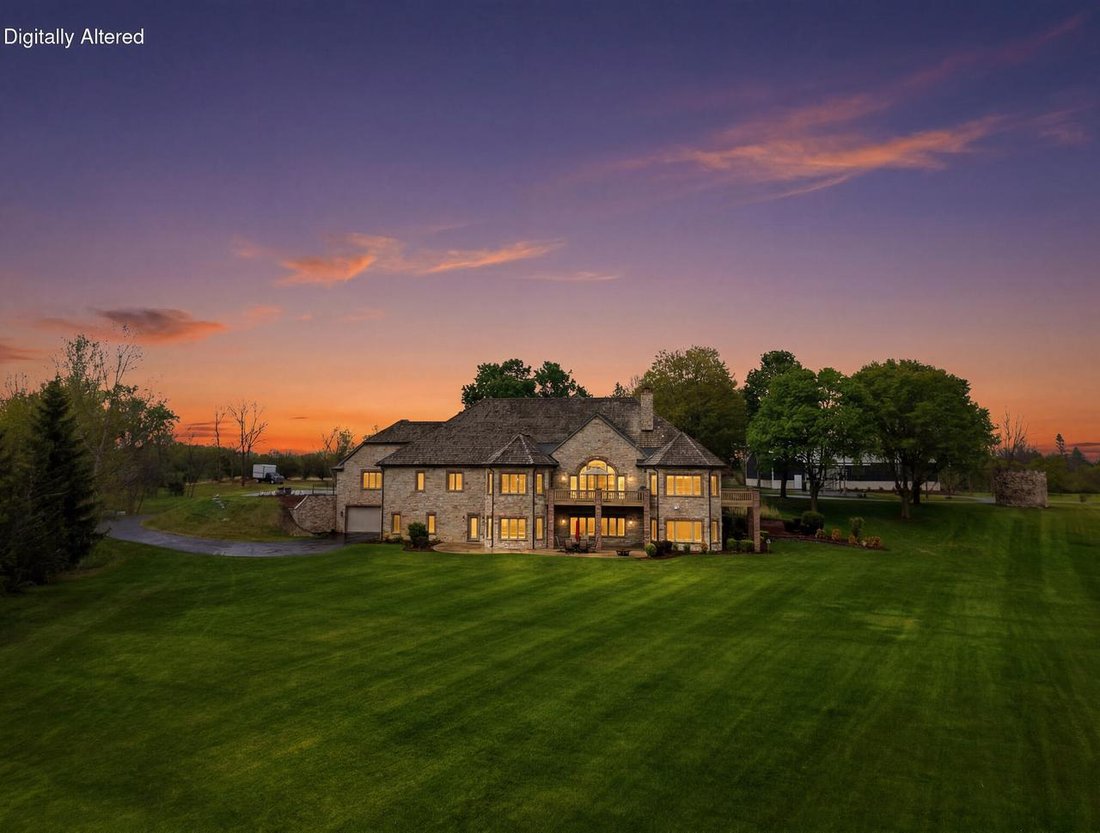 House in Slinger, Wisconsin, United States 4 - 17925076