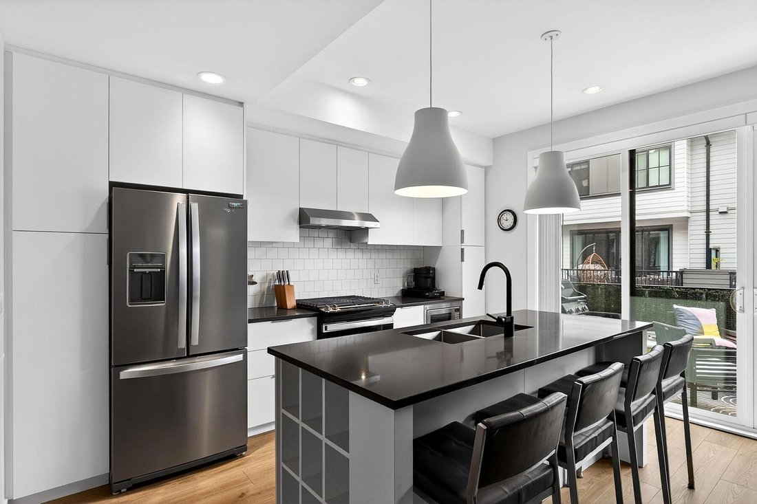 Townhouse in Kelowna, British Columbia, Canada 4 - 17925010