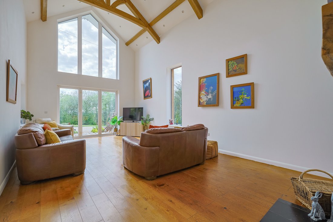 House in Llanfihangel Aberbythych, Wales 5 - 17926254