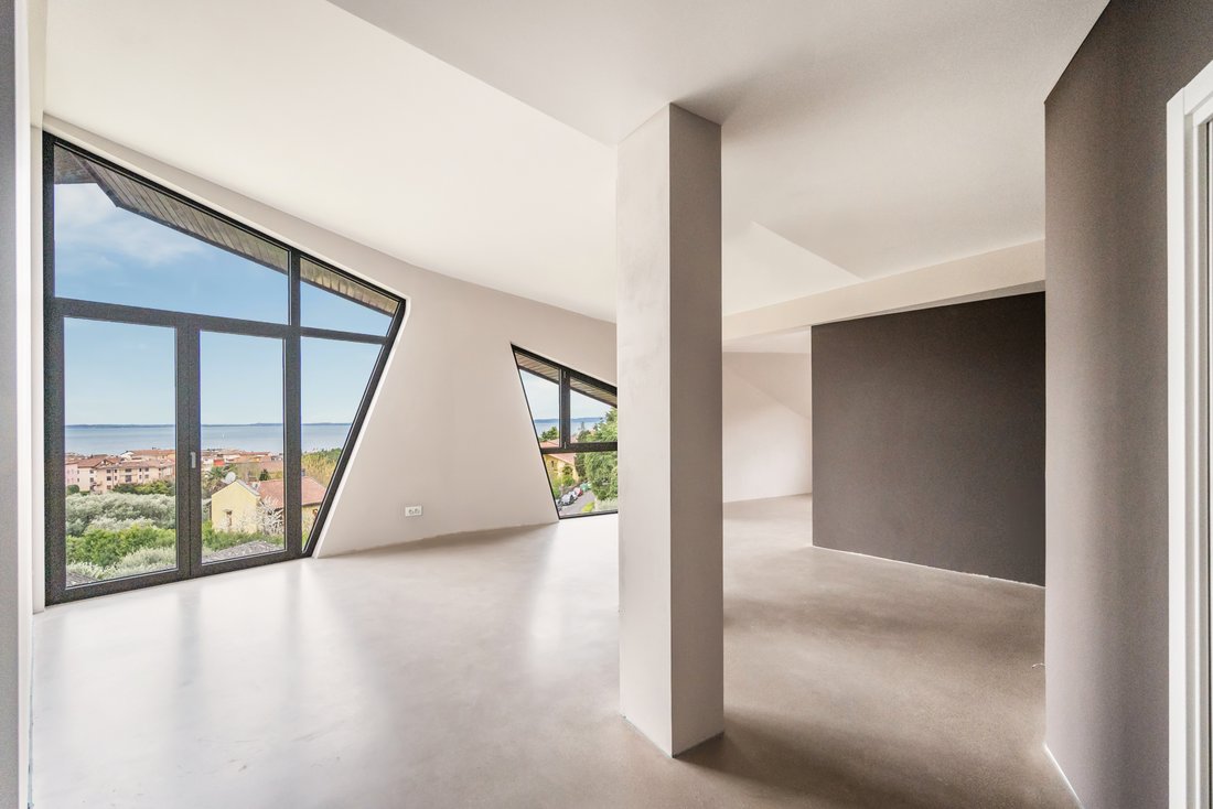 Apartment in Garda, Veneto, Italy 1 - 17926359