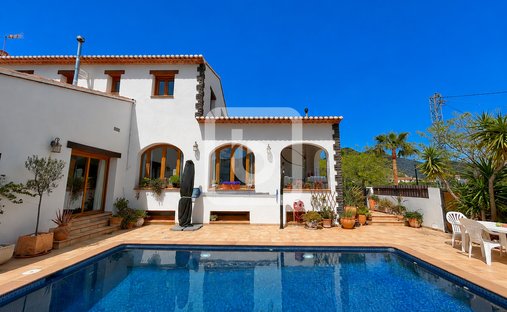 Villa in Alkali, Valencian Community, Spain 1