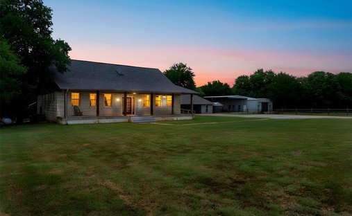 House in Granbury, Texas, United States 1