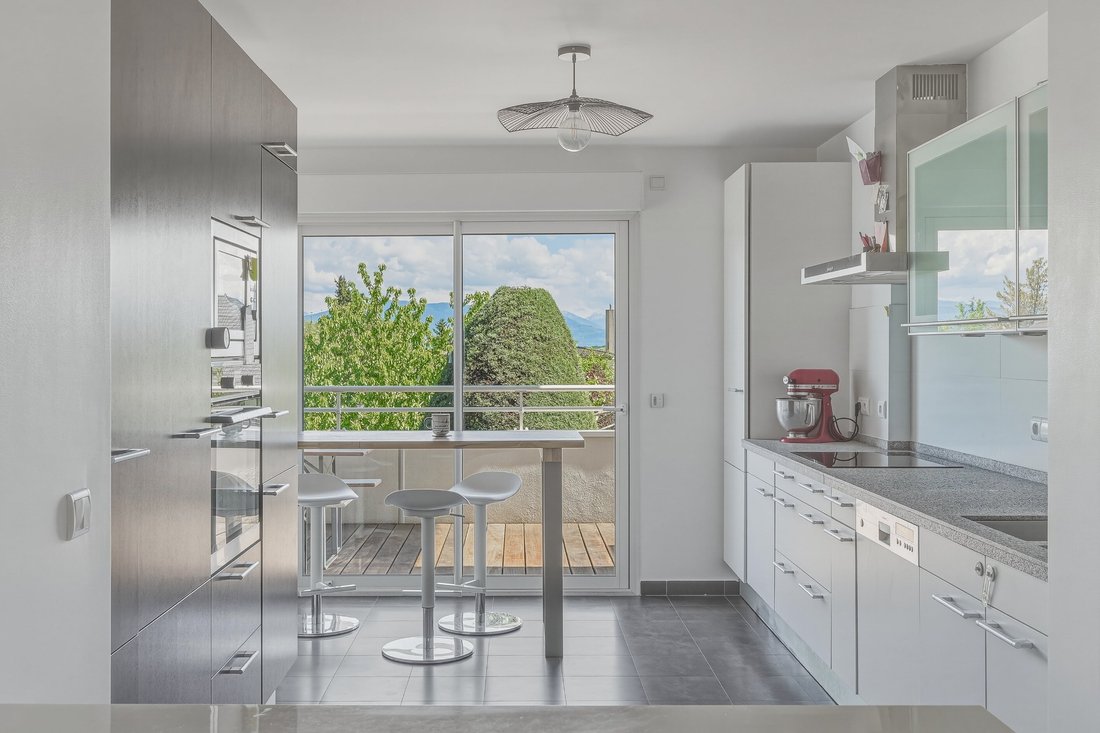 Apartment in Divonne-les-Bains, Auvergne-Rhône-Alpes, France 4 - 17925009