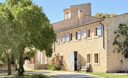 House in Greoux-les-Bains, Provence-Alpes-Côte d'Azur, France 1