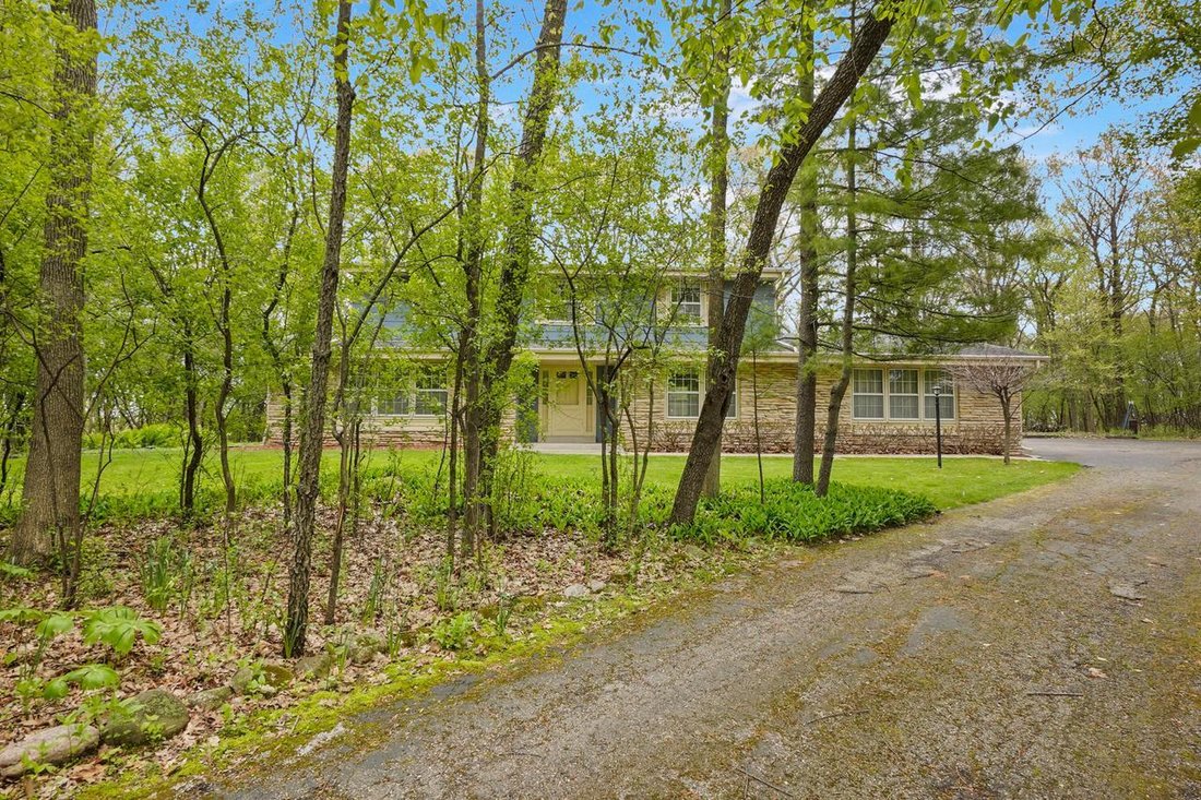 House in Hartland, Wisconsin, United States 4 - 17925072