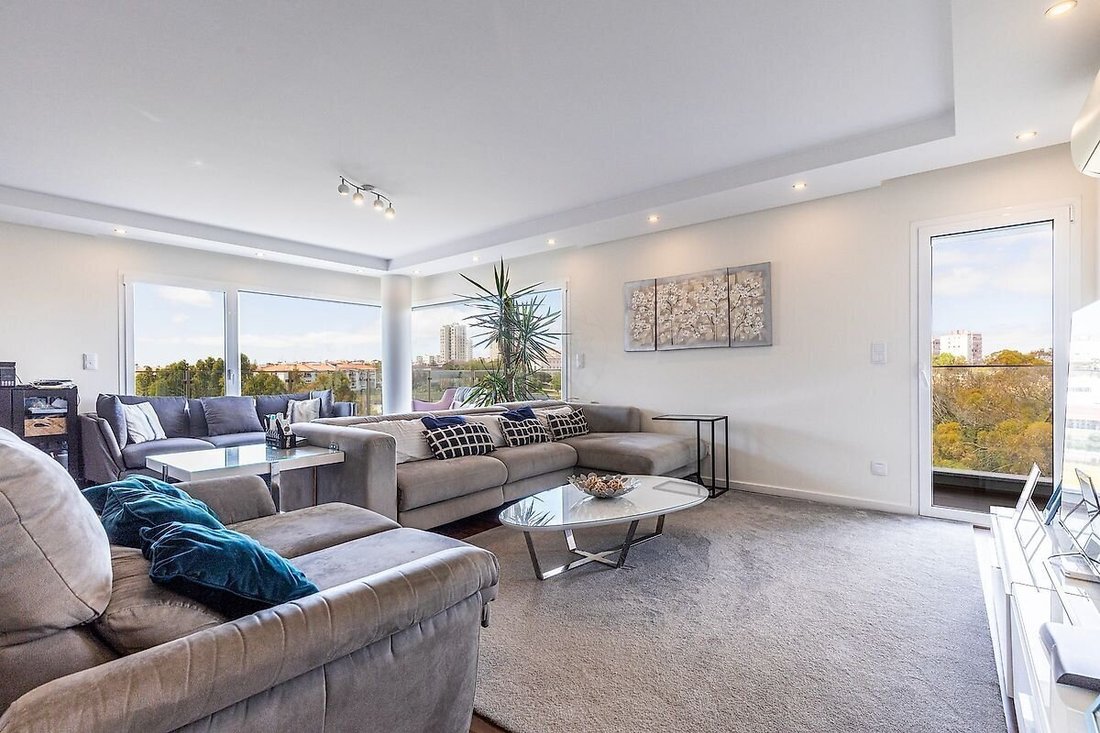 Apartment in Carcavelos e Parede, Lisbon, Portugal 3 - 17926531