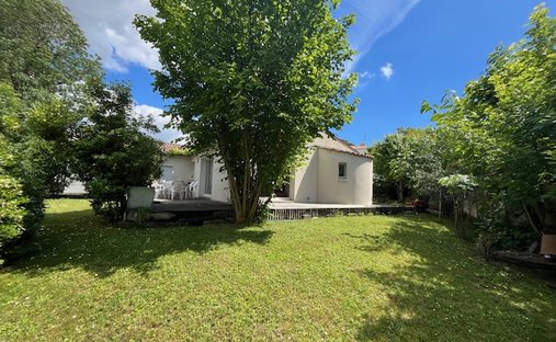 House in Le Fief-La Garenne, Royan, France 1