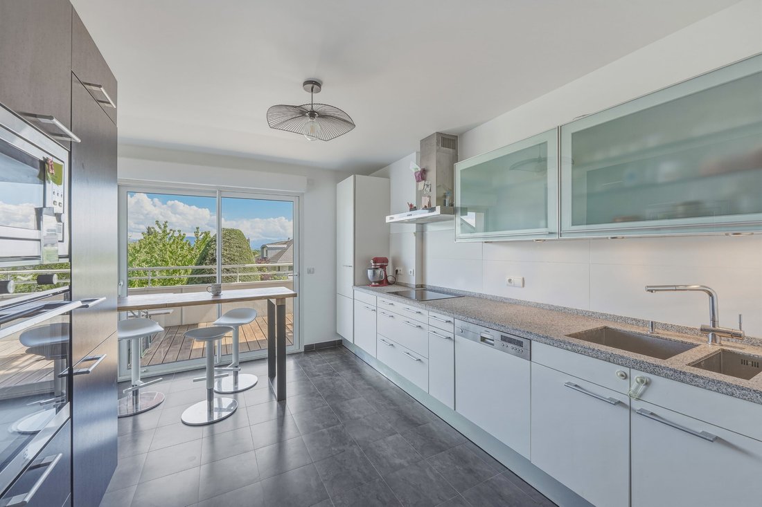 Apartment in Divonne-les-Bains, Auvergne-Rhône-Alpes, France 5 - 17925009