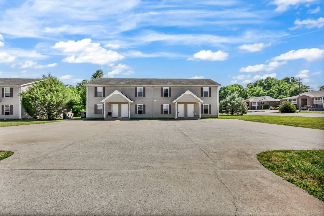 Clarksville, Tennessee, United States 4 - 17925776
