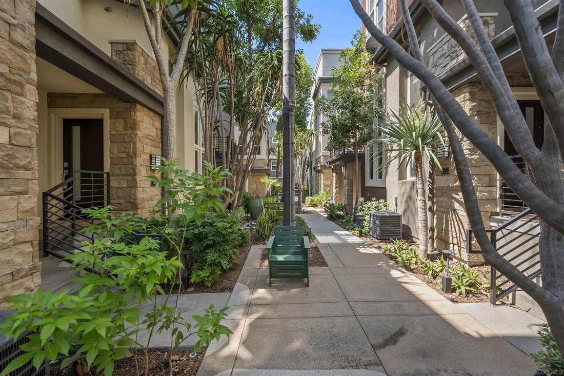 Condo in San Diego, California, United States 4 - 17926202