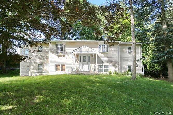 House in Spring Valley, New York, United States 3 - 16980603