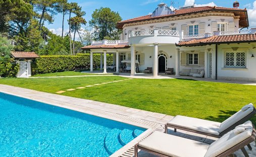 Villa in Center, Forte dei Marmi, Tuscany 1
