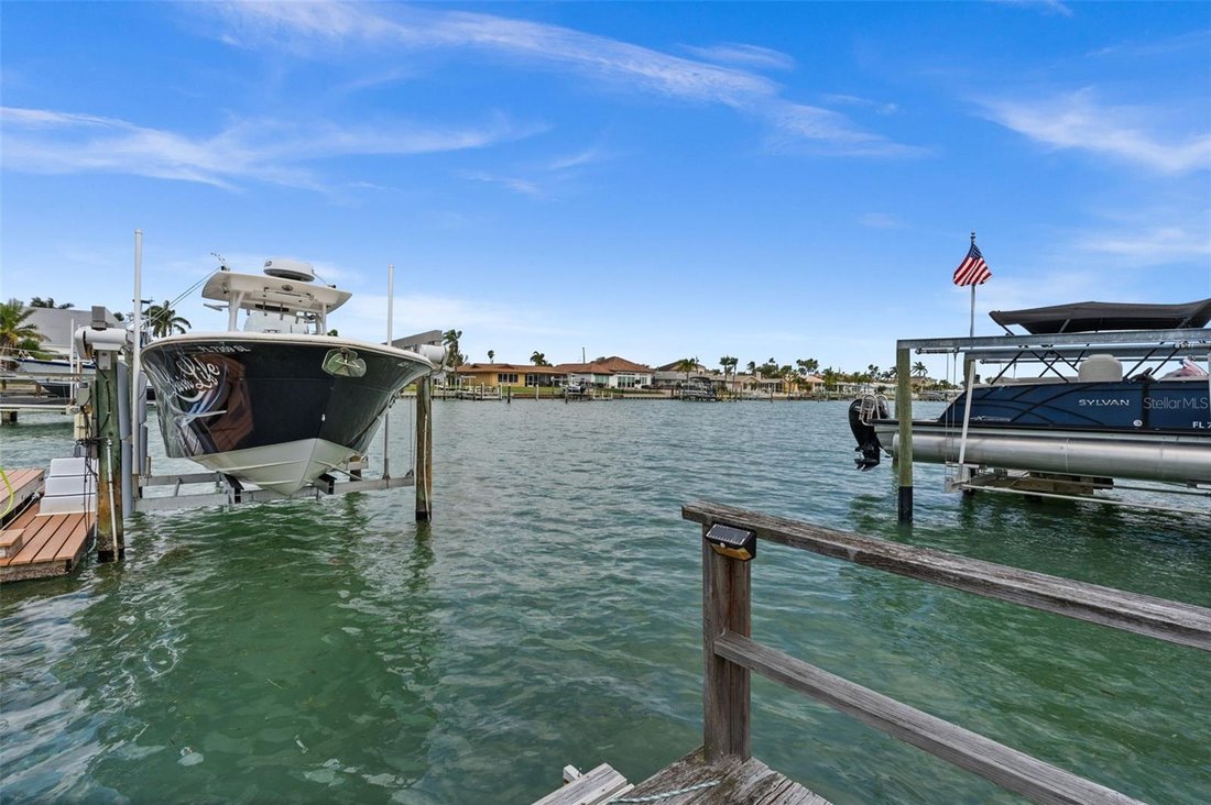 House in Treasure Island, Florida, United States 4 - 17925452
