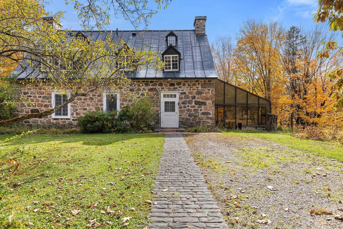 House in Sainte-Catherine-de-la-Jacques-Cartier, Quebec, Canada 4 - 16609905