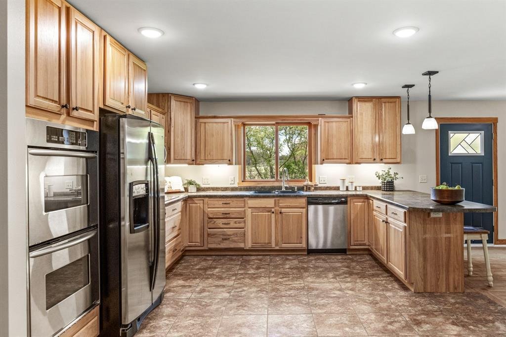 House in Chippewa Falls, Wisconsin, United States 5 - 17925075