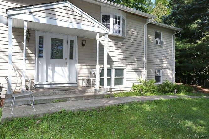 House in Spring Valley, New York, United States 4 - 16980603