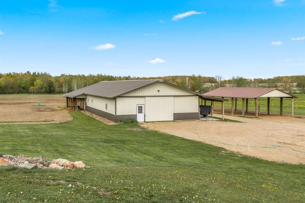 House in Chippewa Falls, Wisconsin, United States 3 - 17925075