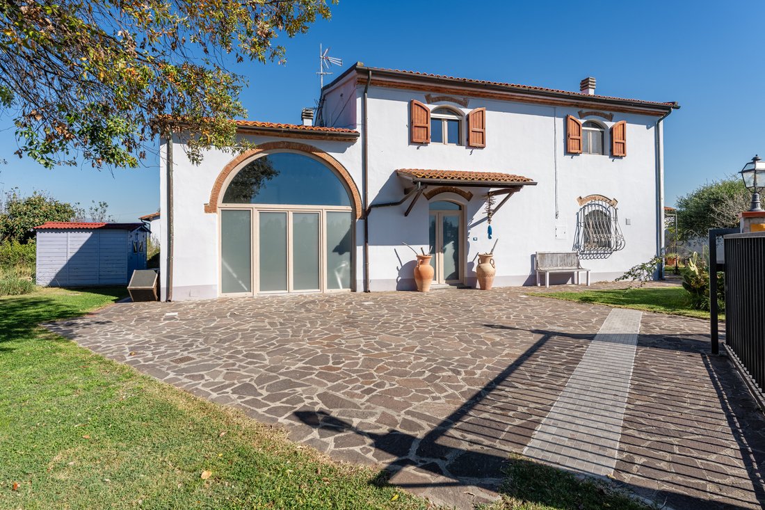 House in Vecchiano, Tuscany, Italy 4 - 17926636