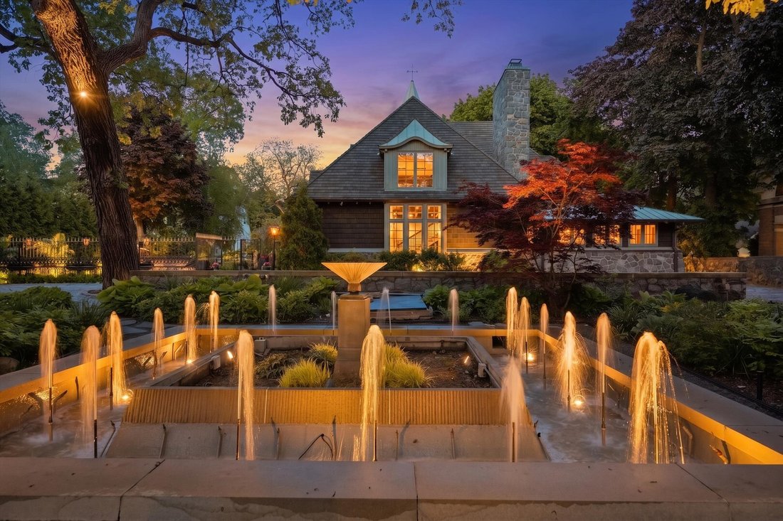 House in Evanston, Illinois, United States 2 - 17926613