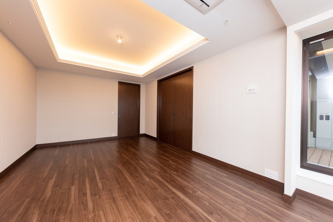 Condo in Osaka, Osaka, Japan 3 - 17926753