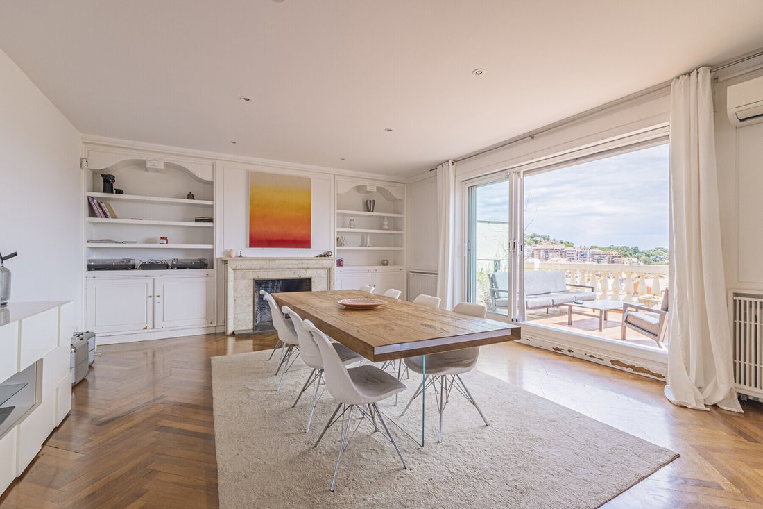 Exclusive Penthouse With 2 Terraces And In Ciutat Vella, Barcelona ...