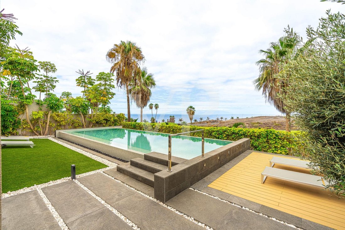 Villa in La Caleta, Adeje, Canary Islands 5 - 17927393