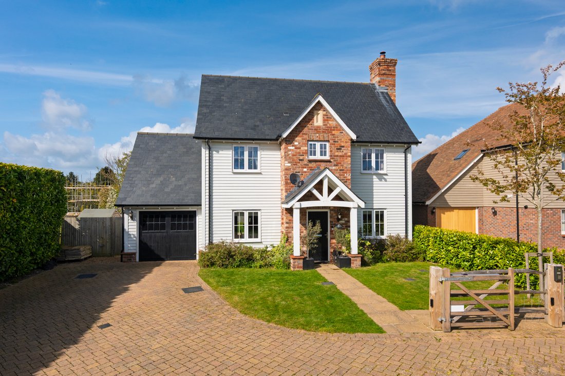 House in Canterbury, England 2 - 17927372