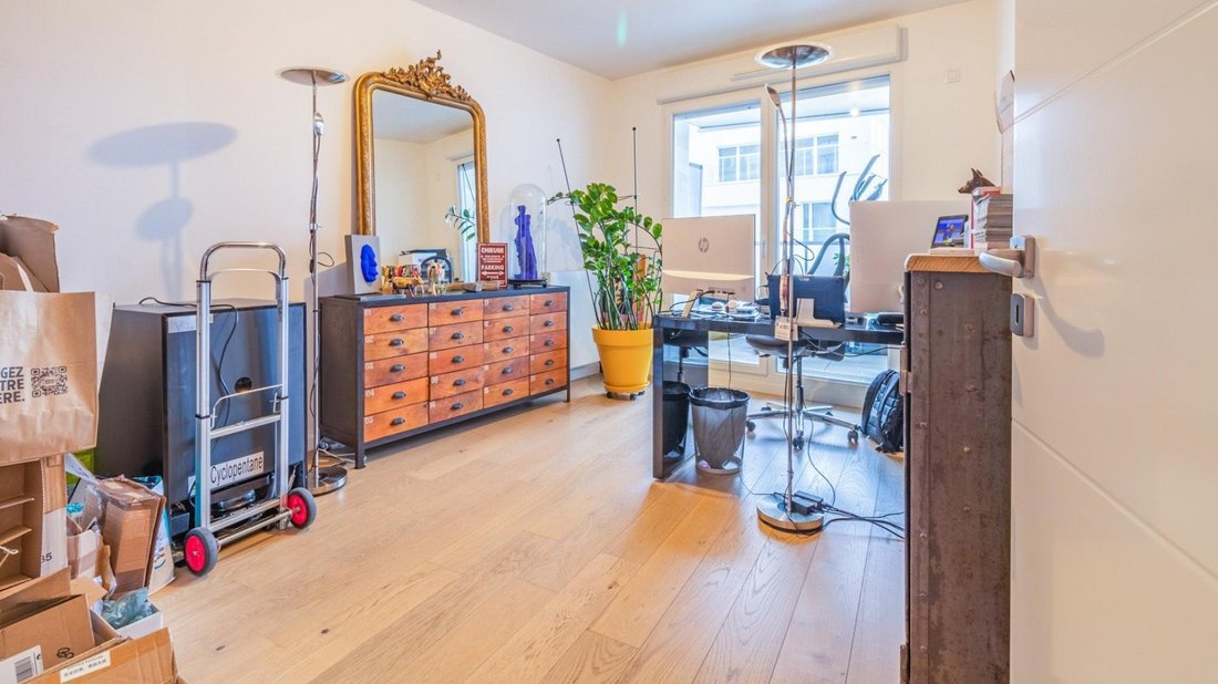 Apartment in Espaces Jeunes, Issy-les-Moulineaux, France 5 - 17927798