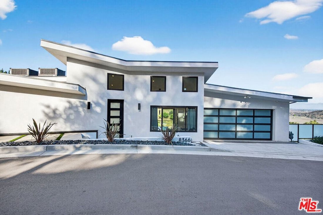House in West Hills, California, United States 1 - 17926870