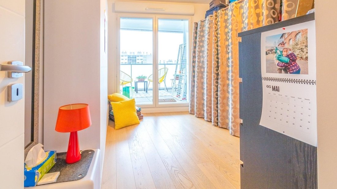 Apartment in Espaces Jeunes, Issy-les-Moulineaux, France 4 - 17927798